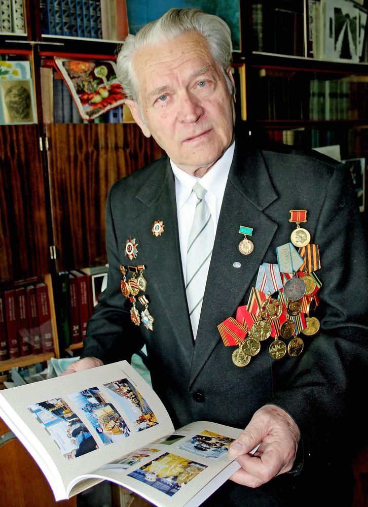 В. М. Шаповалов